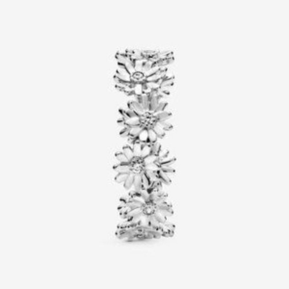 Pandora Sparkling Daisy Flower Crown Ring